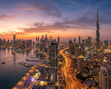 Flights from Baku to Dubai — Heydar Aliyev (GYD) to Dubai International (DXB)