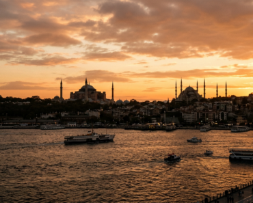 Flights from Baku to Istanbul — Heydar Aliyev (GYD) to Istanbul (IST/SAW)